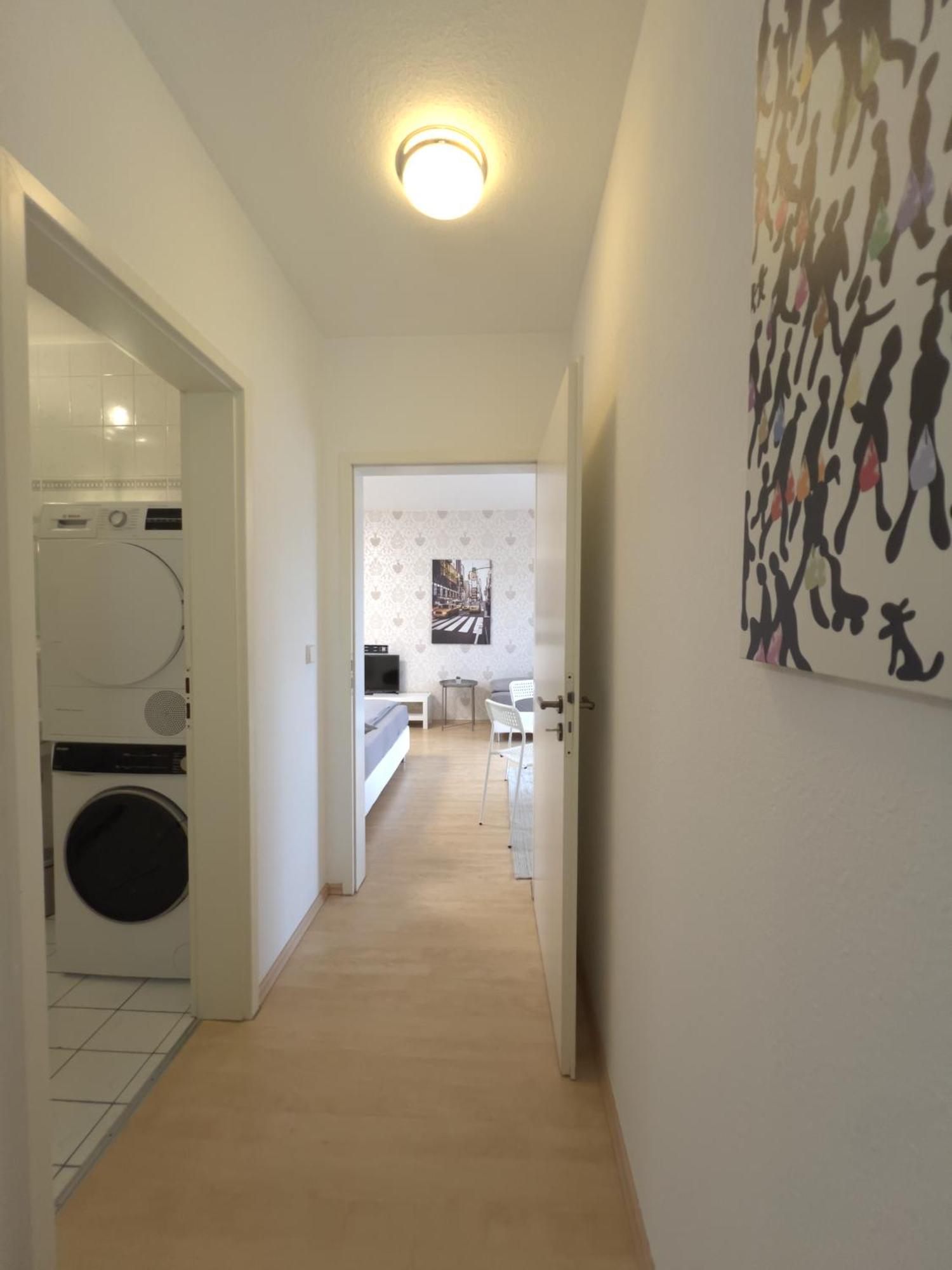Gemuetliche 5 Personen Wohnung Obertshausen Bagian luar foto